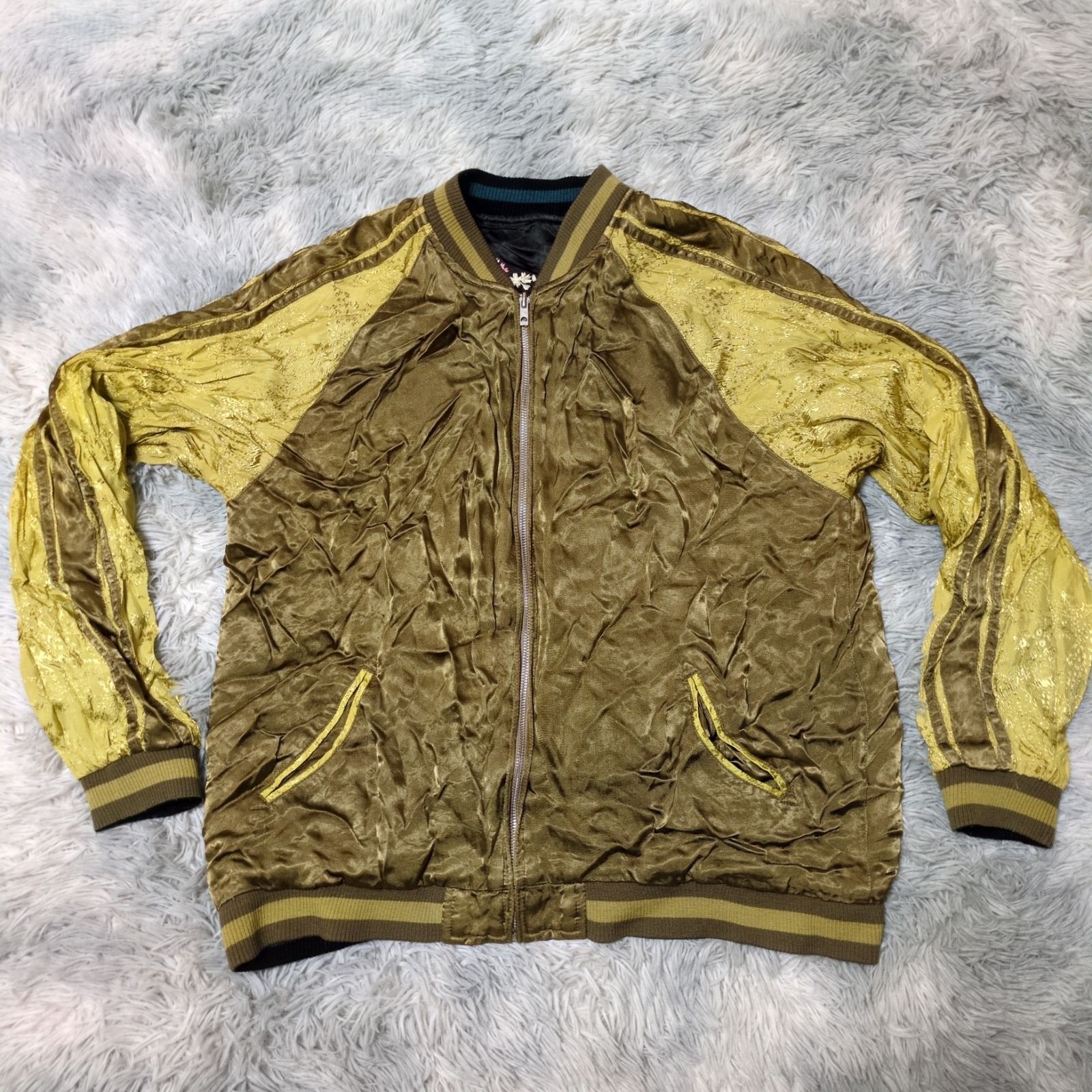 刺繍 リバーシブル