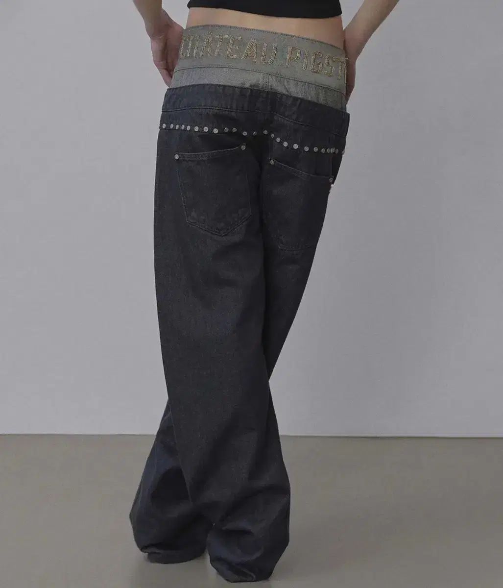 デニム・ジーパン SCULPTOR Beaded Layered Denim Pants 5BNY781 SCULPTOR Beaded Layered Denim Pants 5BNY781 (SCULPTOR/デニム