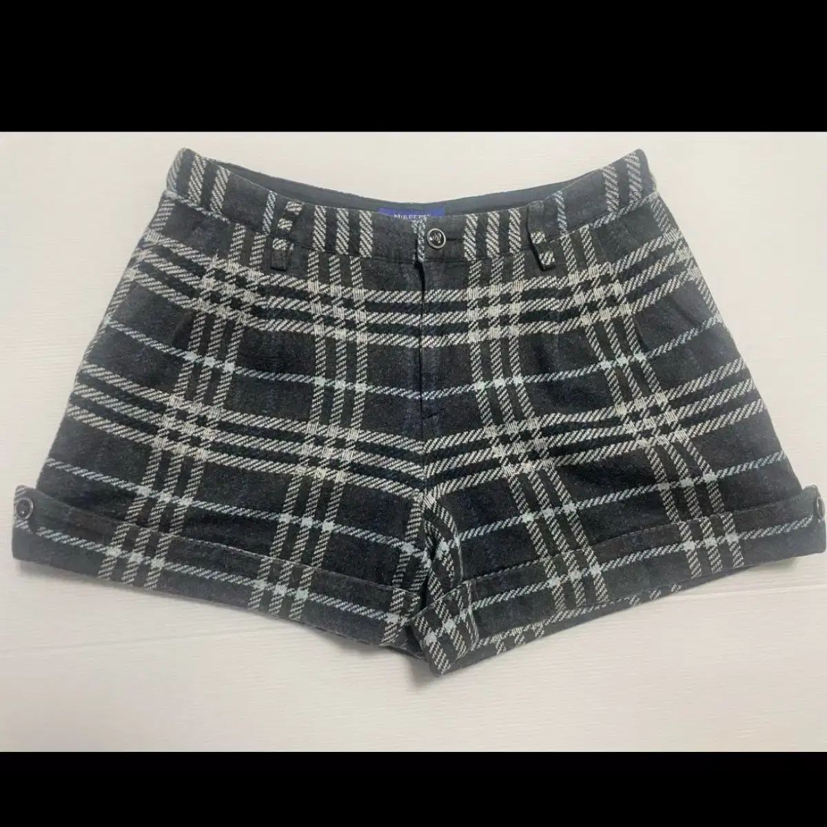 【雷市場（ポンジャン）商品韓国直送】 BURBERRY(バーバリー ) ブルーレーベル 半ズボン こっけいなシック