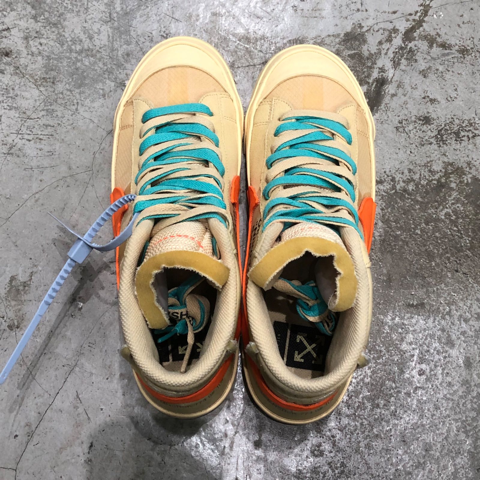 Off-White Nike Blazer Mid All Hallows Eve コラボ ブレーザー ミッド 