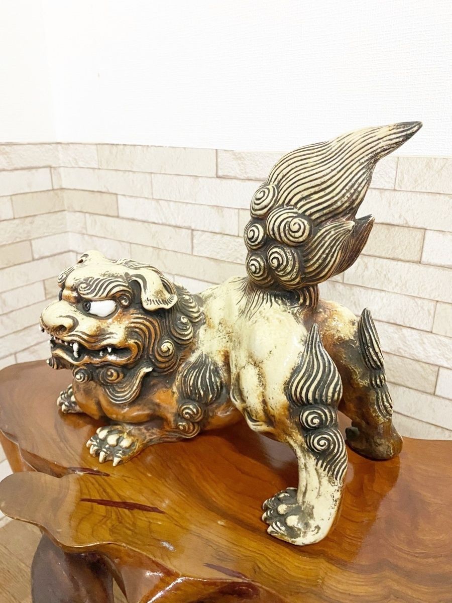 豆緑】古美術時代物/獅子置物/白系綿密細工 陶器 オブジェ 置物