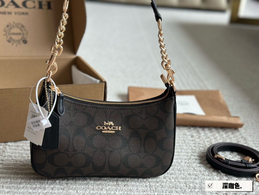 今日特価】Coach Teri Underarm Bag コーチ テリ アンダーアーム