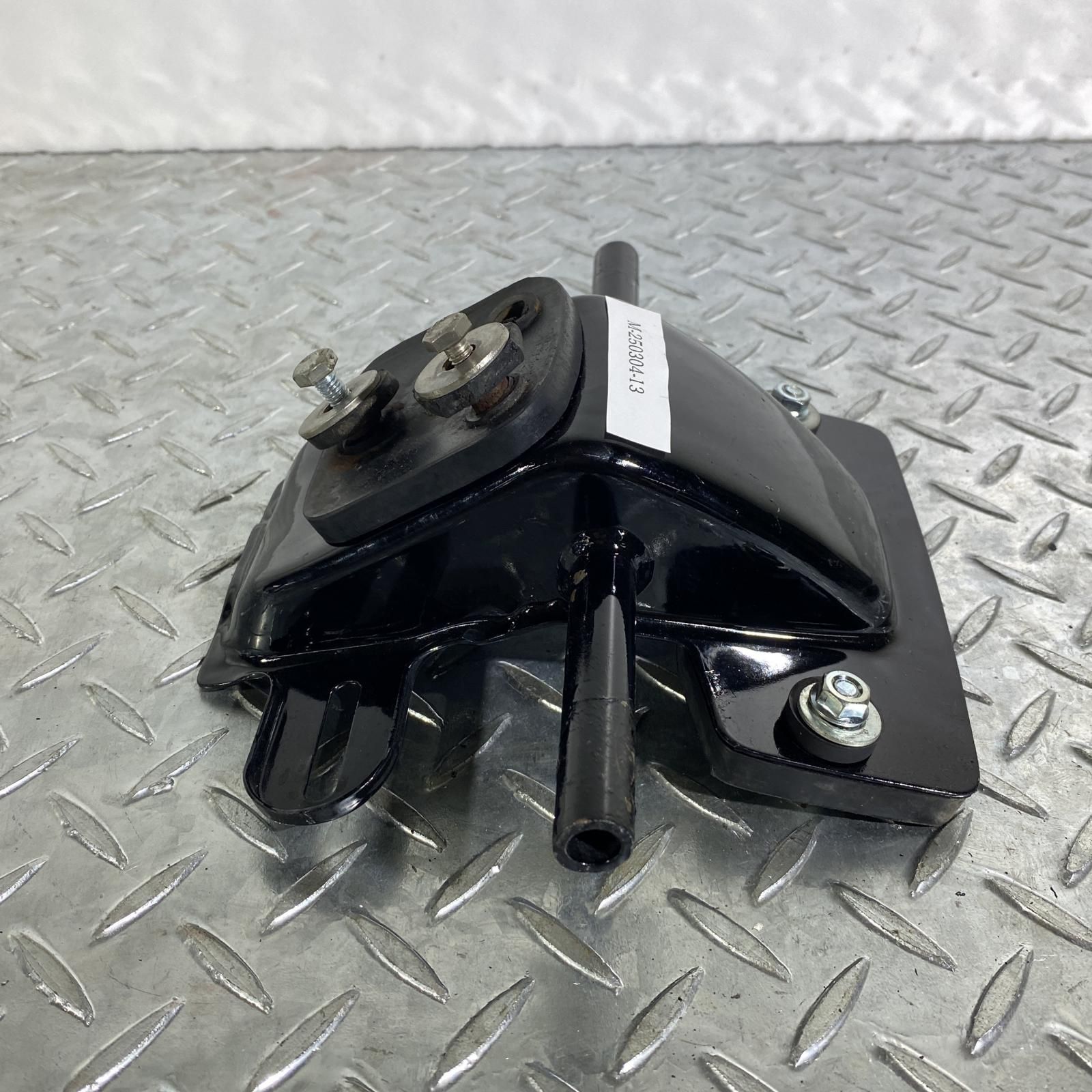 KAWASAKI KZ1100 テールランプ ブラケット カワサキ