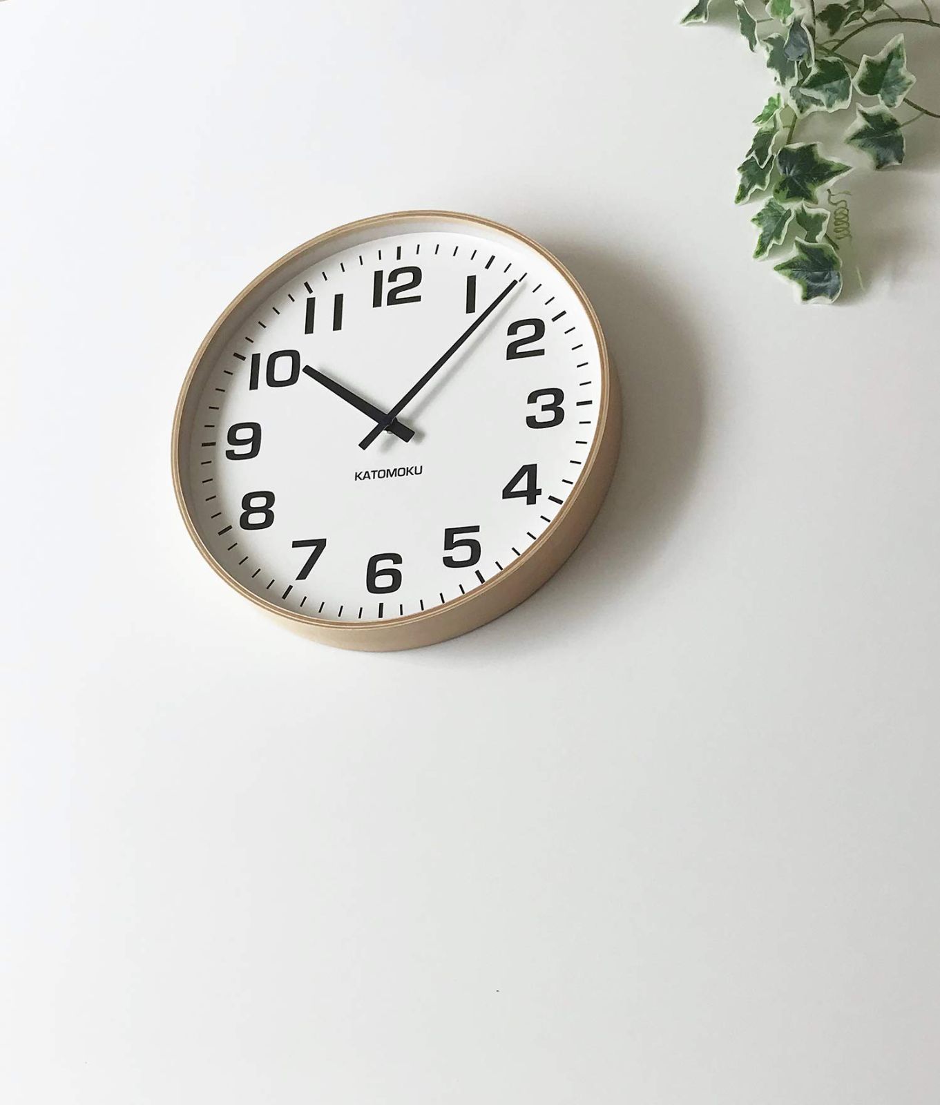 大特価】KATOMOKU plywood wall clock 15 電波時計 スイープ（連続秒針