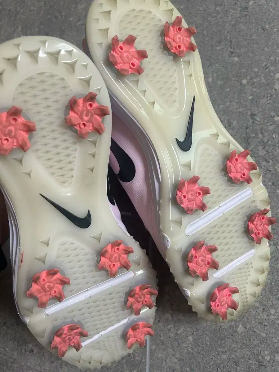NIKE ナイキ