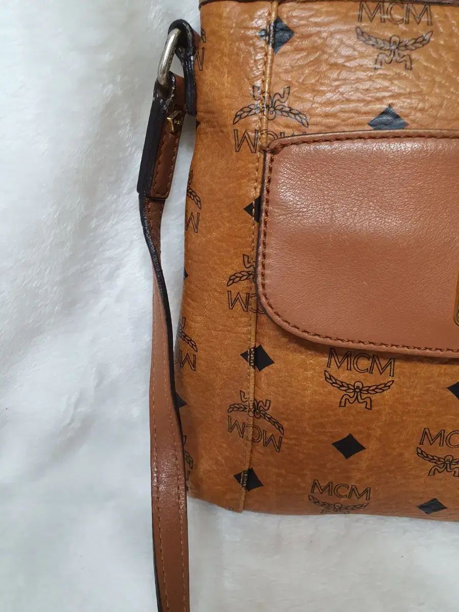 MCM ヴィセトス クロスバック