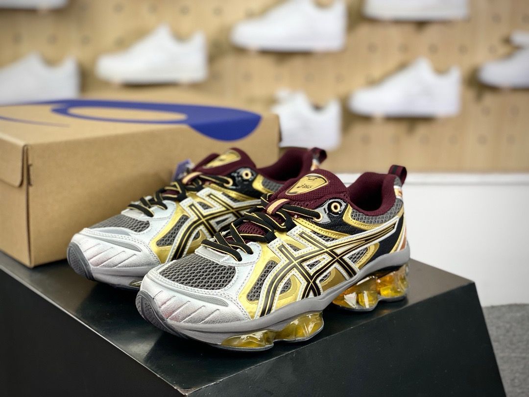 Asics Gel-Quantum Kinetic Carbon Gold