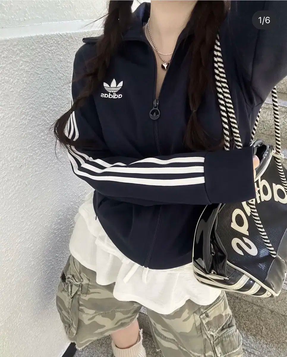 アディダス ネイビー