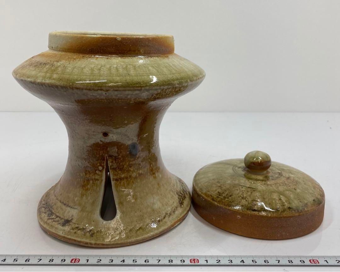 小島賢憲二　伊賀ふた付　花入　共箱　直径21㎝　東山6-0210③ 小島賢憲二 伊賀ふた付 花入 共箱 直径21㎝ 東山6-0210③