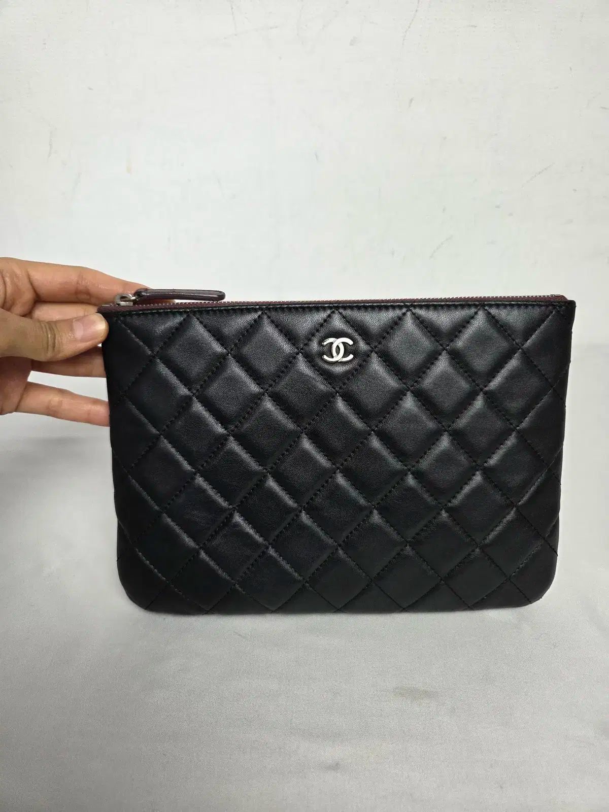 Chanel シャネル クラッチ グミジウム ブラック