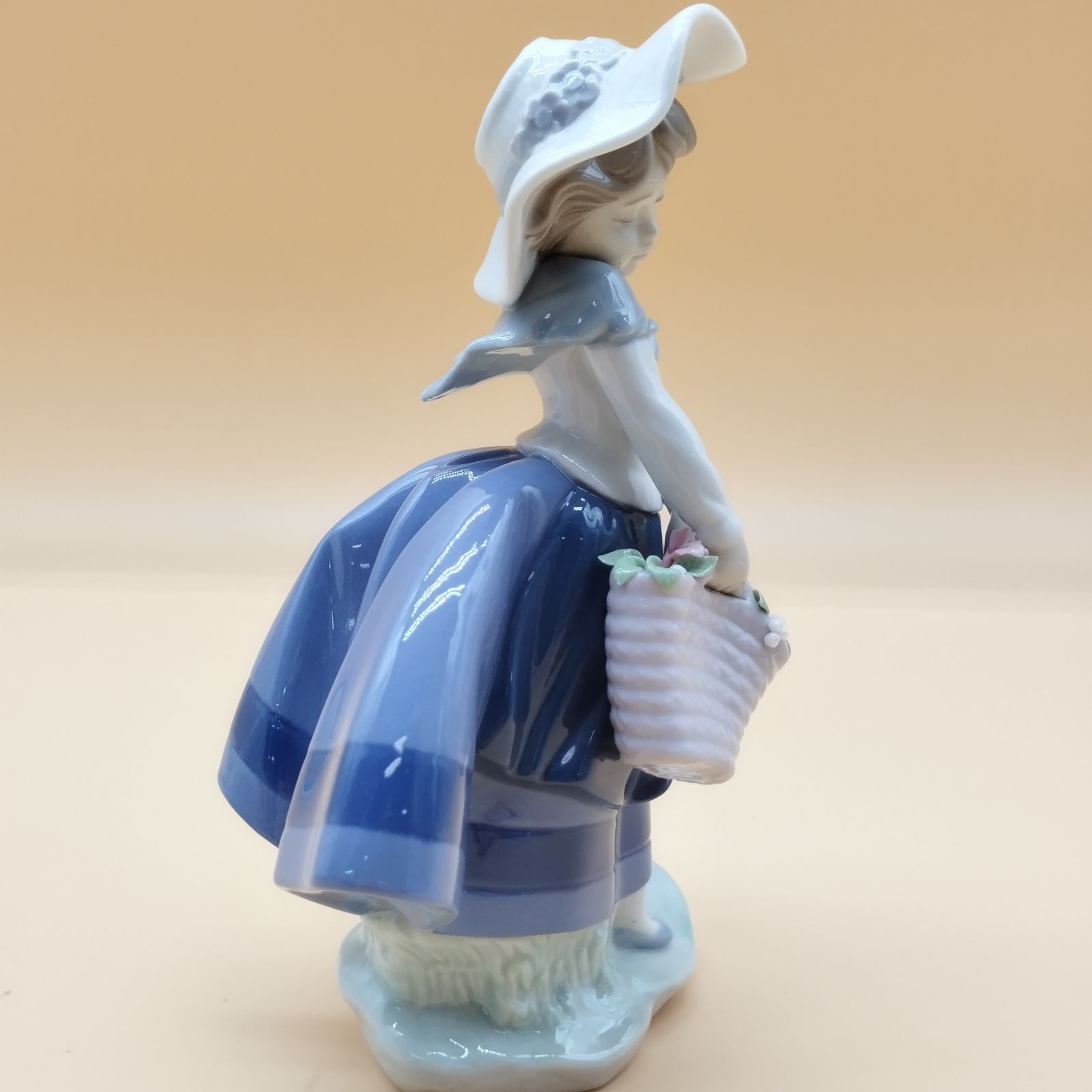 s14330】LLADRO きれいな花ばかり リヤドロ フィギュリン 陶器 人形