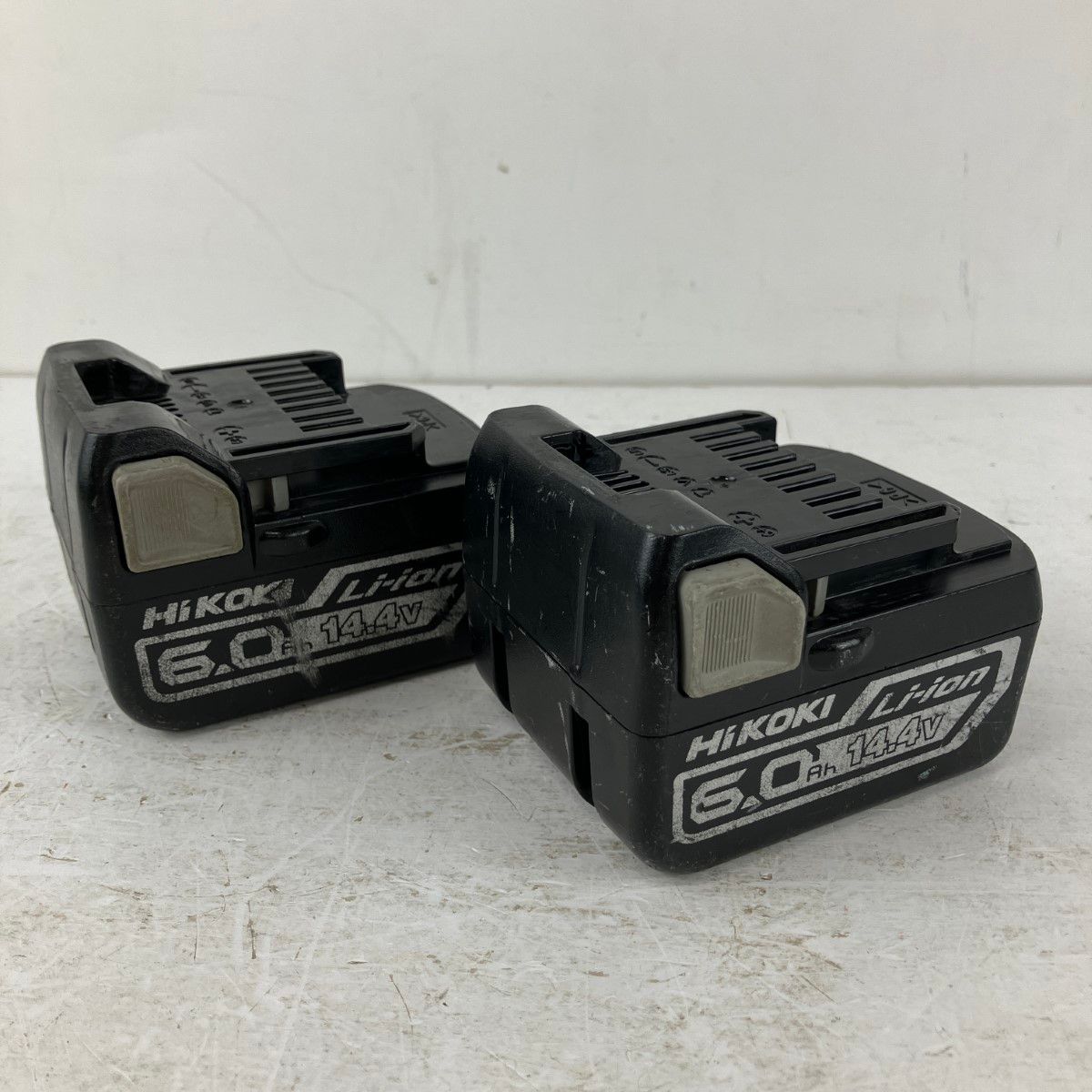 ЗЗHiKOKI ハイコーキ 14.4v インパクトドライバ バッテリーx2 充電器