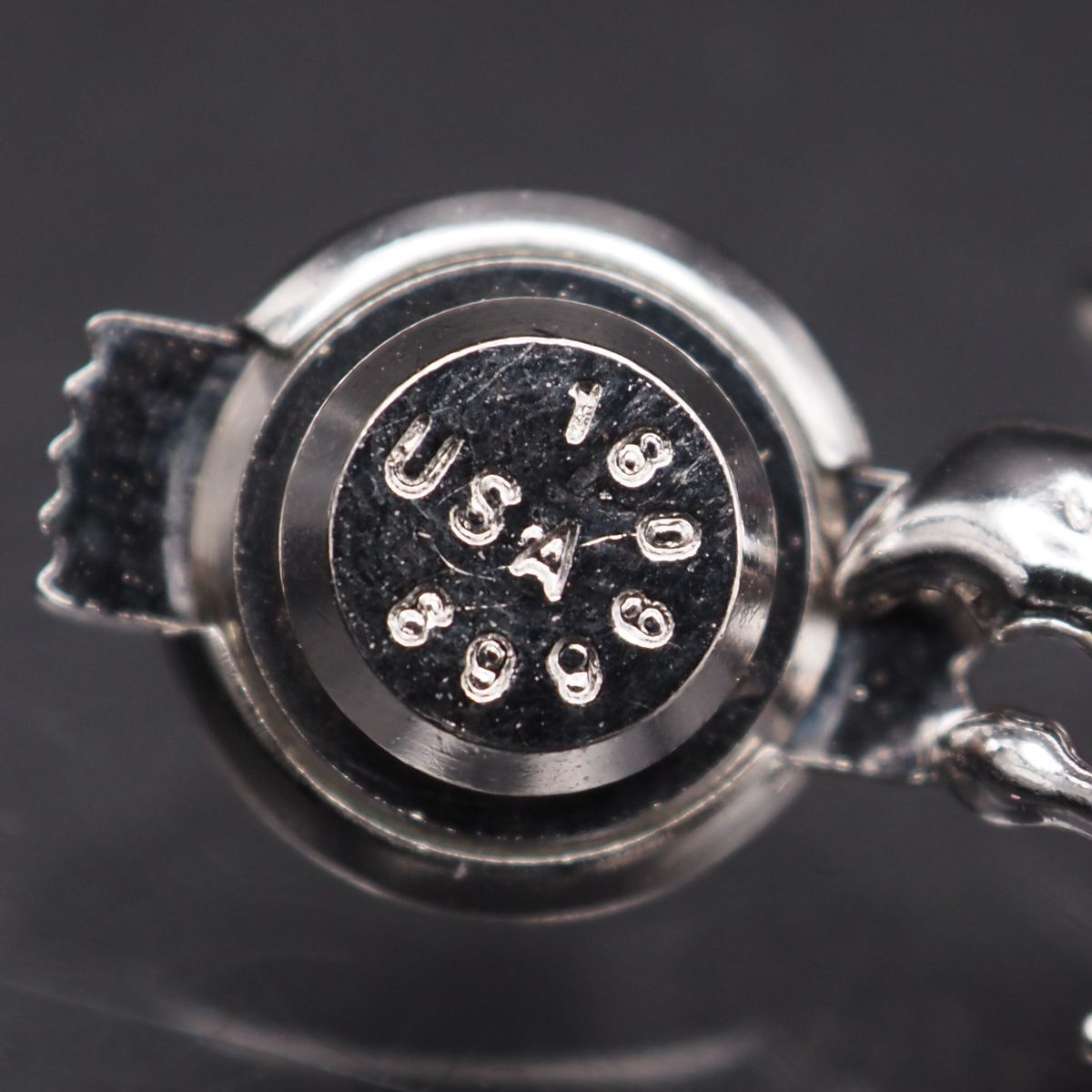 H138 タサキ 田崎 TASAKI 真珠 4.9mm珠 パール S刻印 ピンブローチ