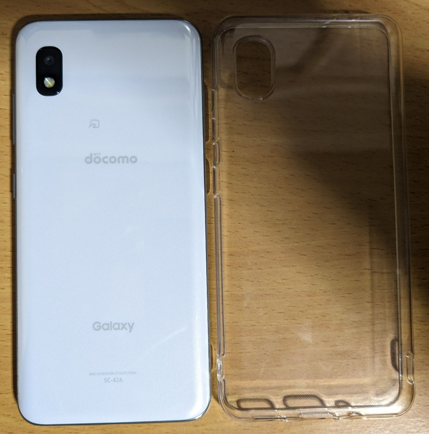 Galaxy A21 SC-42A SIMフリー ホワイト docomo版 - メルカリ