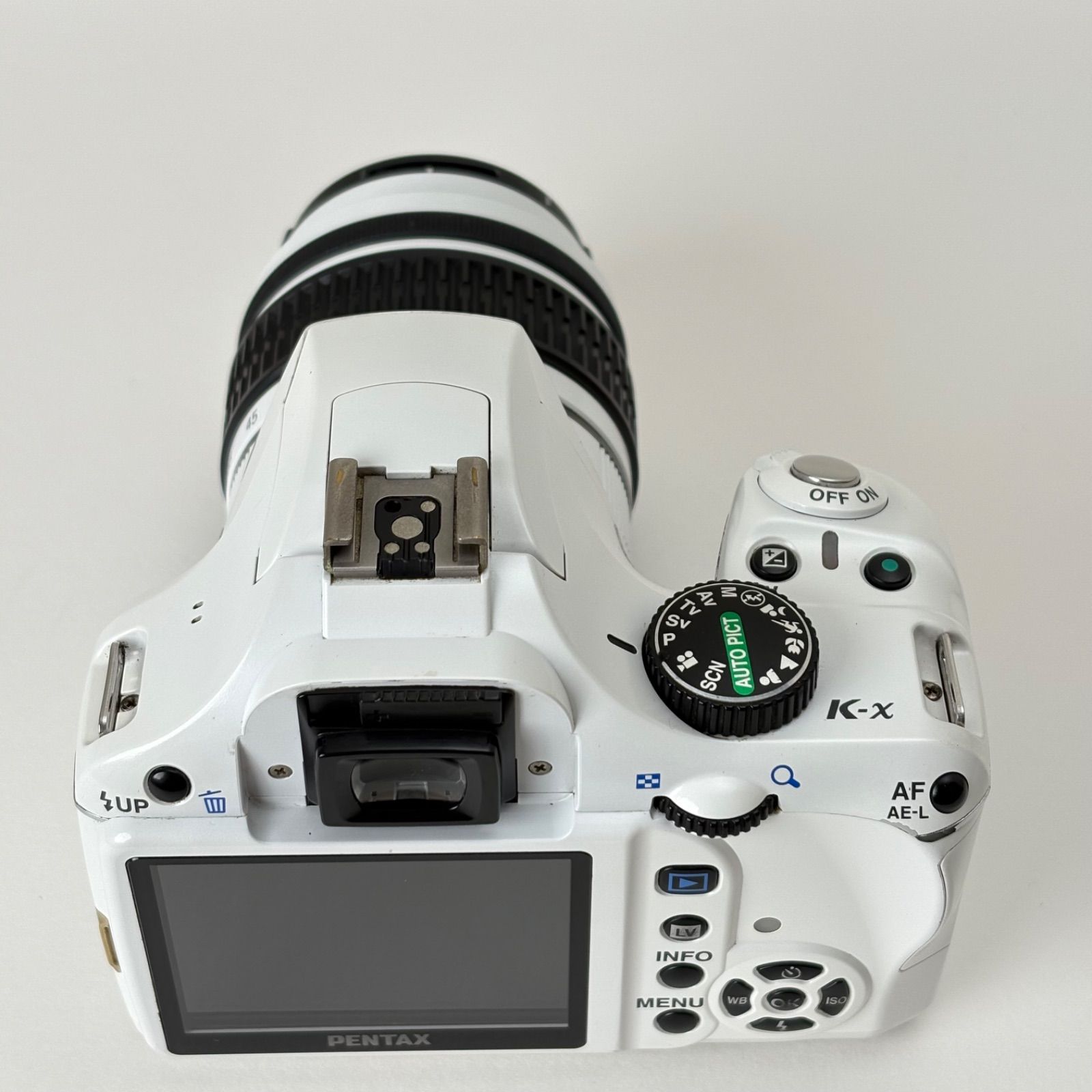 PENTAX K-x 18-55mm 標準レンズセット 白 070 - メルカリ