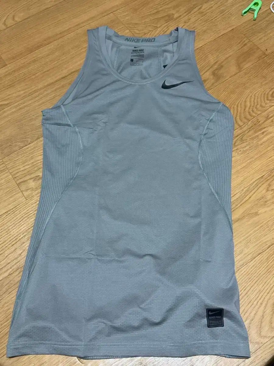 NIKE ナイキ プロ ハイパークール L