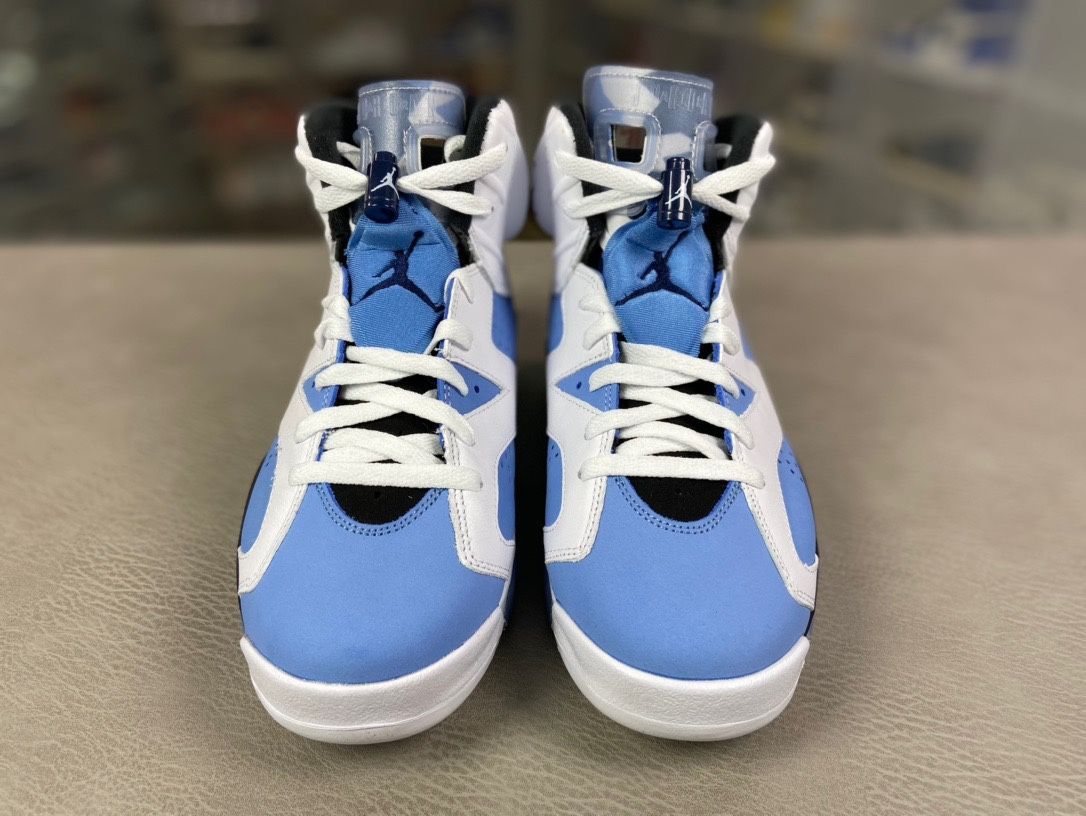 ナイキ NIKE エアジョーダン AIR JORDAN 6 UNC スニーカー