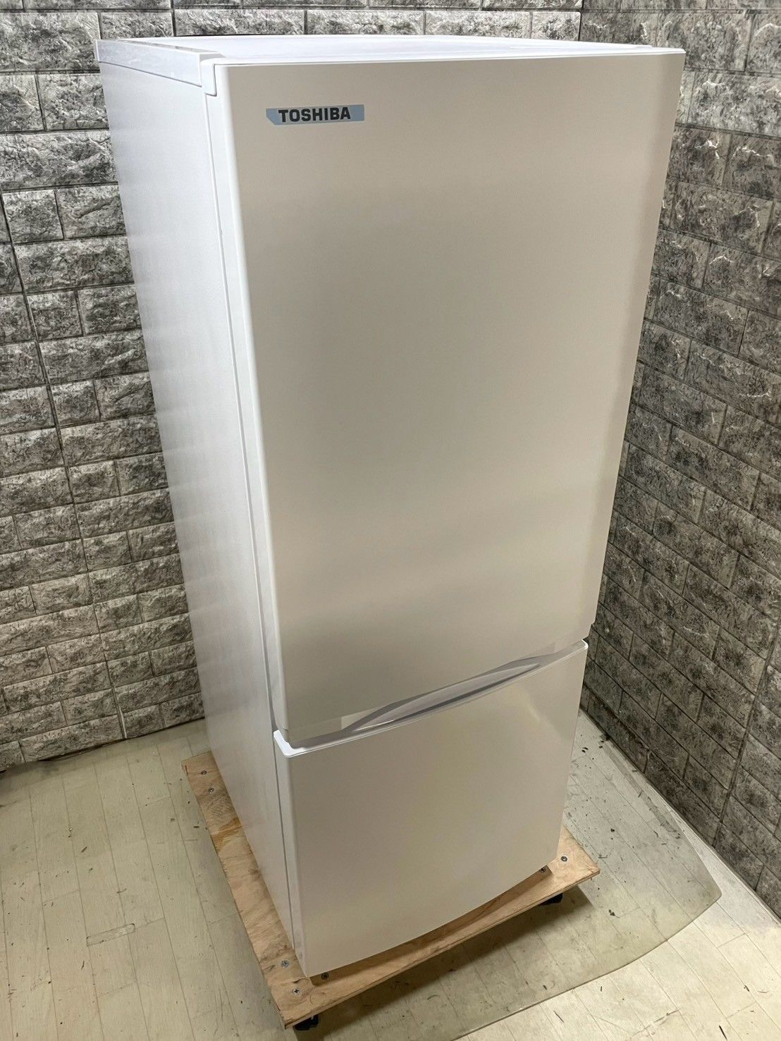 大阪送料無料★3か月保障付き★冷蔵庫★2024年★GR-V15BS★IR794 美品】大阪送料無料☆3か月保障付き☆冷蔵庫☆東芝☆2ドア☆2024年☆GR