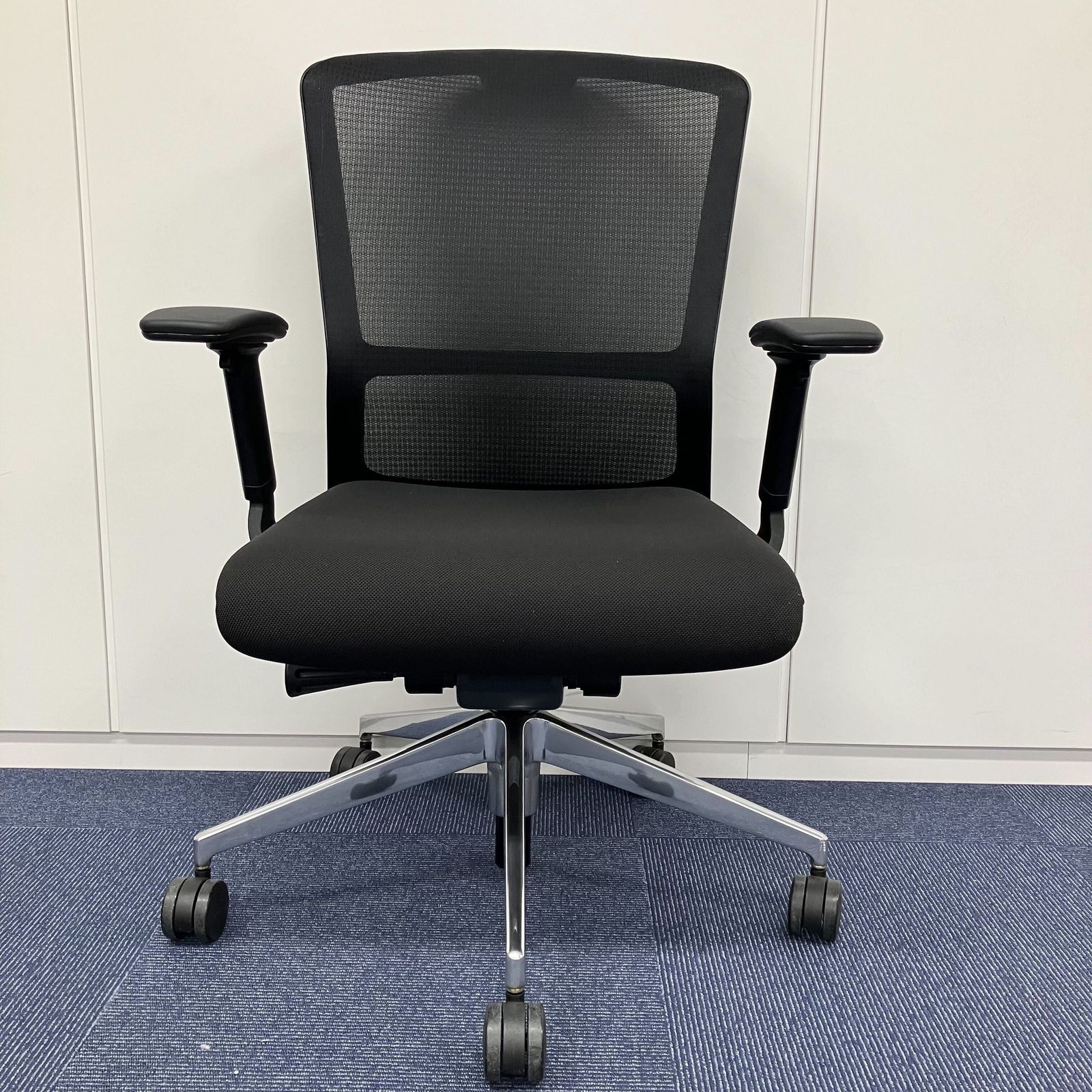 【中古 S(美品)】Elfie(エルフィ) ＊可動肘タイプ＊　ウチダ 中古 S(美品)】Elfie(エルフィ) ＊可動肘タイプ＊ ウチダ - メルカリ