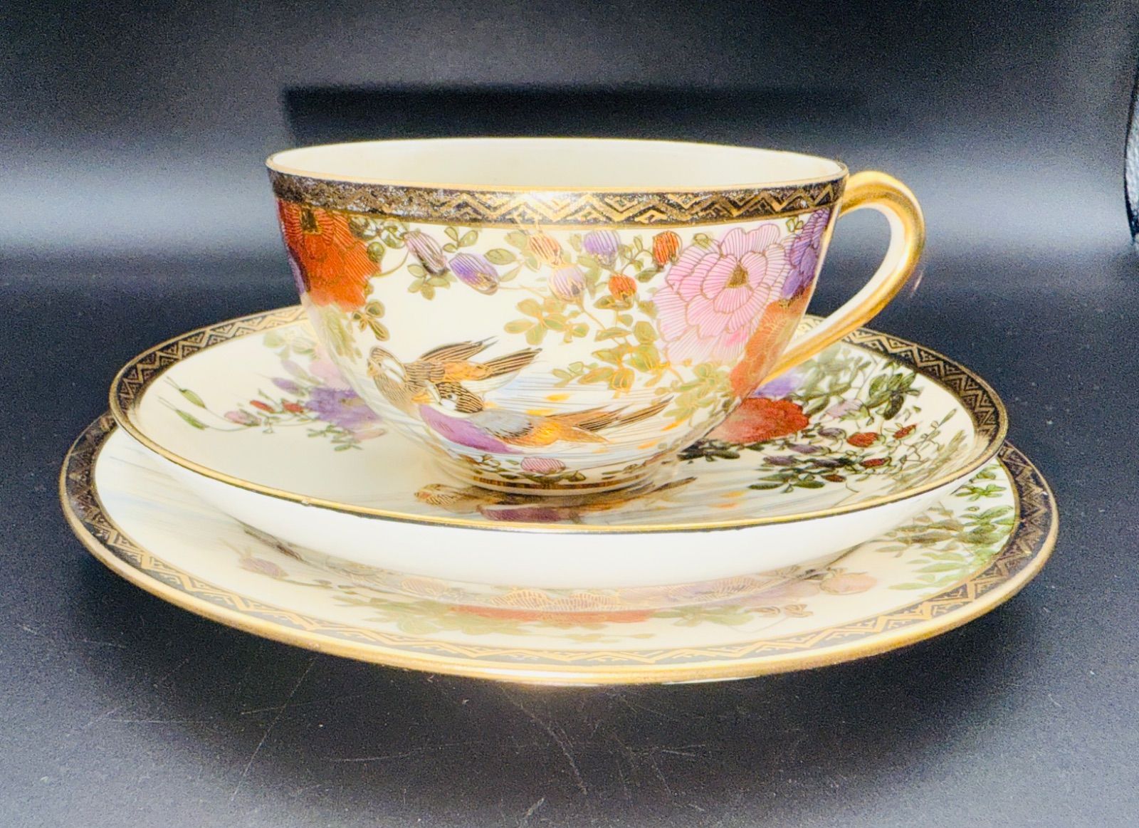 ❇️里帰り　カップ&ソーサー　Cup and saucer  薩摩焼　明治時代 希少】明治期 薩摩 里帰りアンティーク 金彩 百花繚乱×鴨図 銘