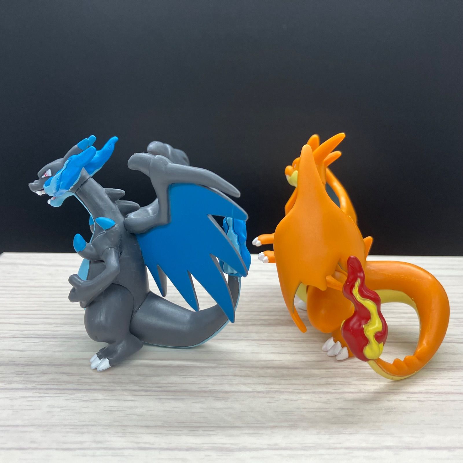 ポケモン モンコレ メガリザードンX メガリザードンY 韓国版 未開封 ポケモン モンコレ メガリザードンX＆メガリザードンY セット