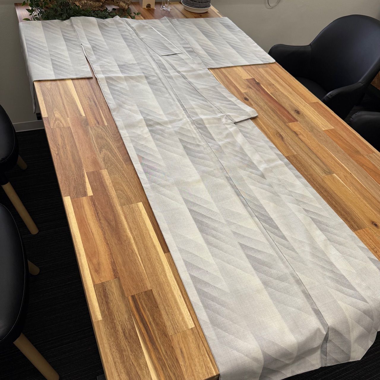 本場都城白大島紬 9マルキ白絣 桑原織物 貮代目 桑原啓之介 お仕立て上がり な白大島をお値打ちに 10月27日迄期間 掲載品