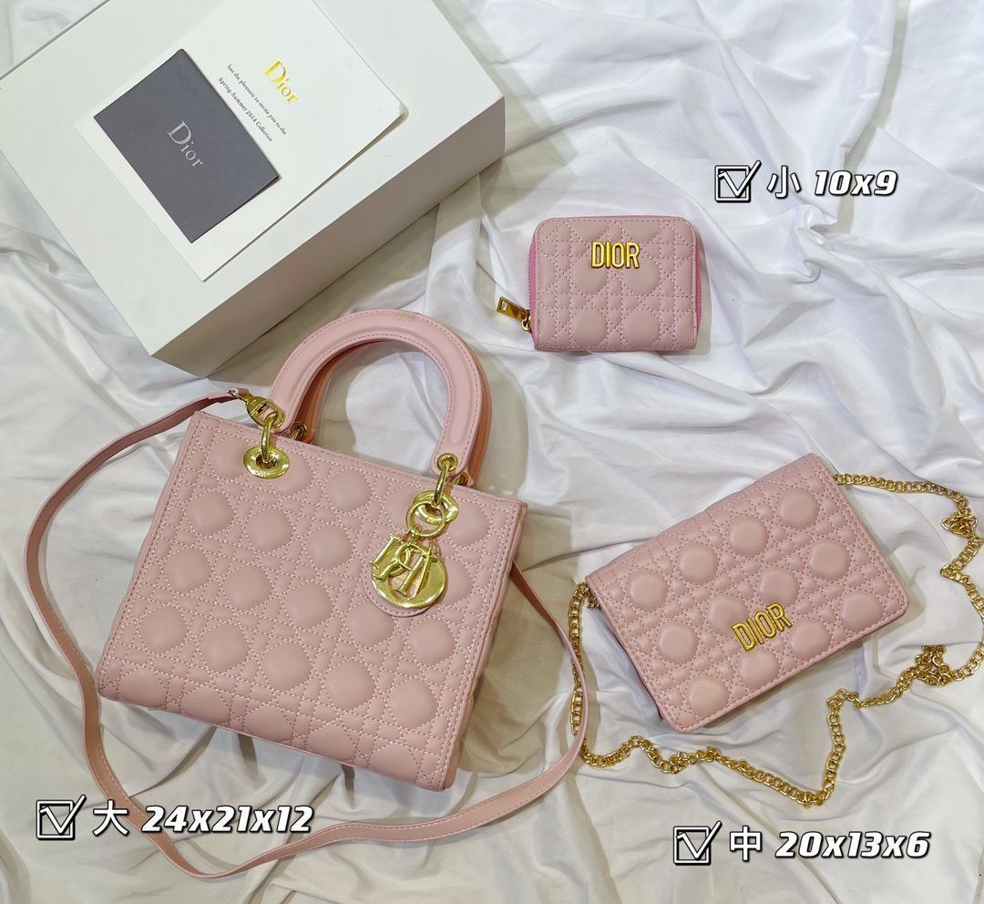 値下げ　DIOR 限定コレクション バック Lady Dior ディオール レディディオール ミディアム