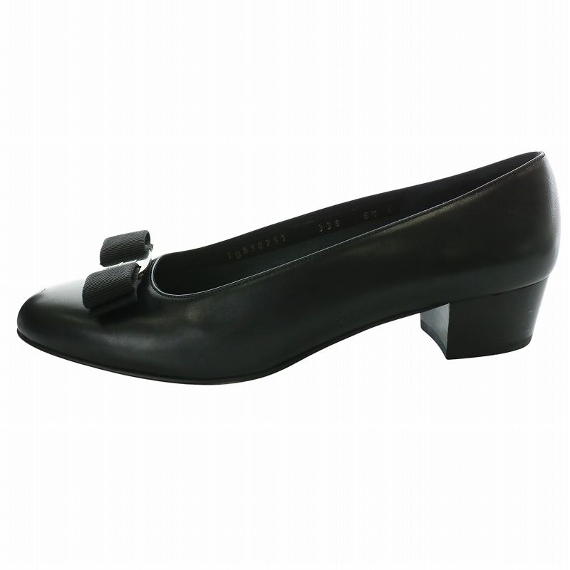 Salvatore Ferragamo 黒 リボン付きパンプスVIRA23㎝