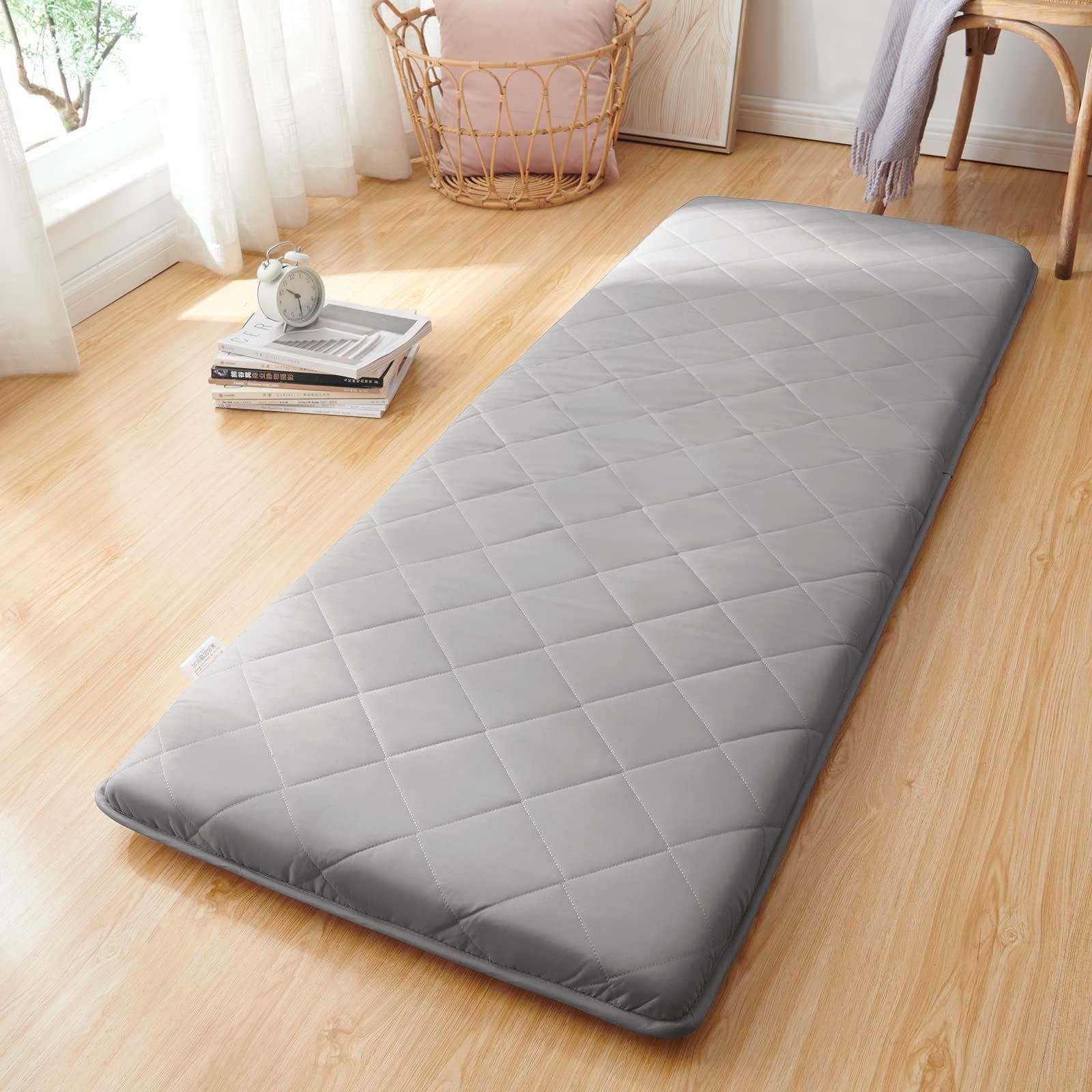 ごろ寝マット ごろ寝布団 68×120cm ごろ寝座布団 お昼寝マット 大人 うたた寝マット ごろ寝クッション 軽量 コンパクト 畳める 固綿入り 抗菌 防臭 防ダニ 体圧分散 底付き感無し 三層構造 車