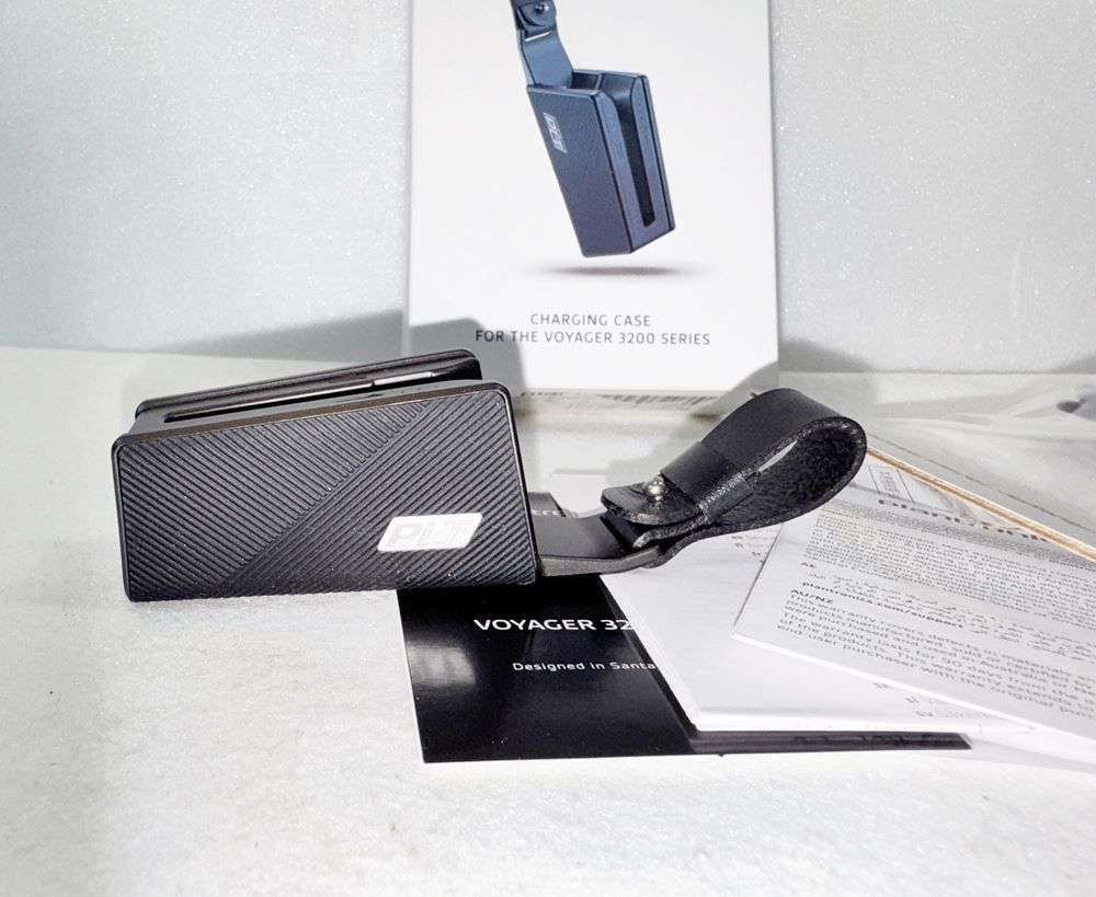 Plantronics Voyager 3200 充電ケース付 HY】【新品】Plantronics Voyager 3200用充電ケース 208360-08