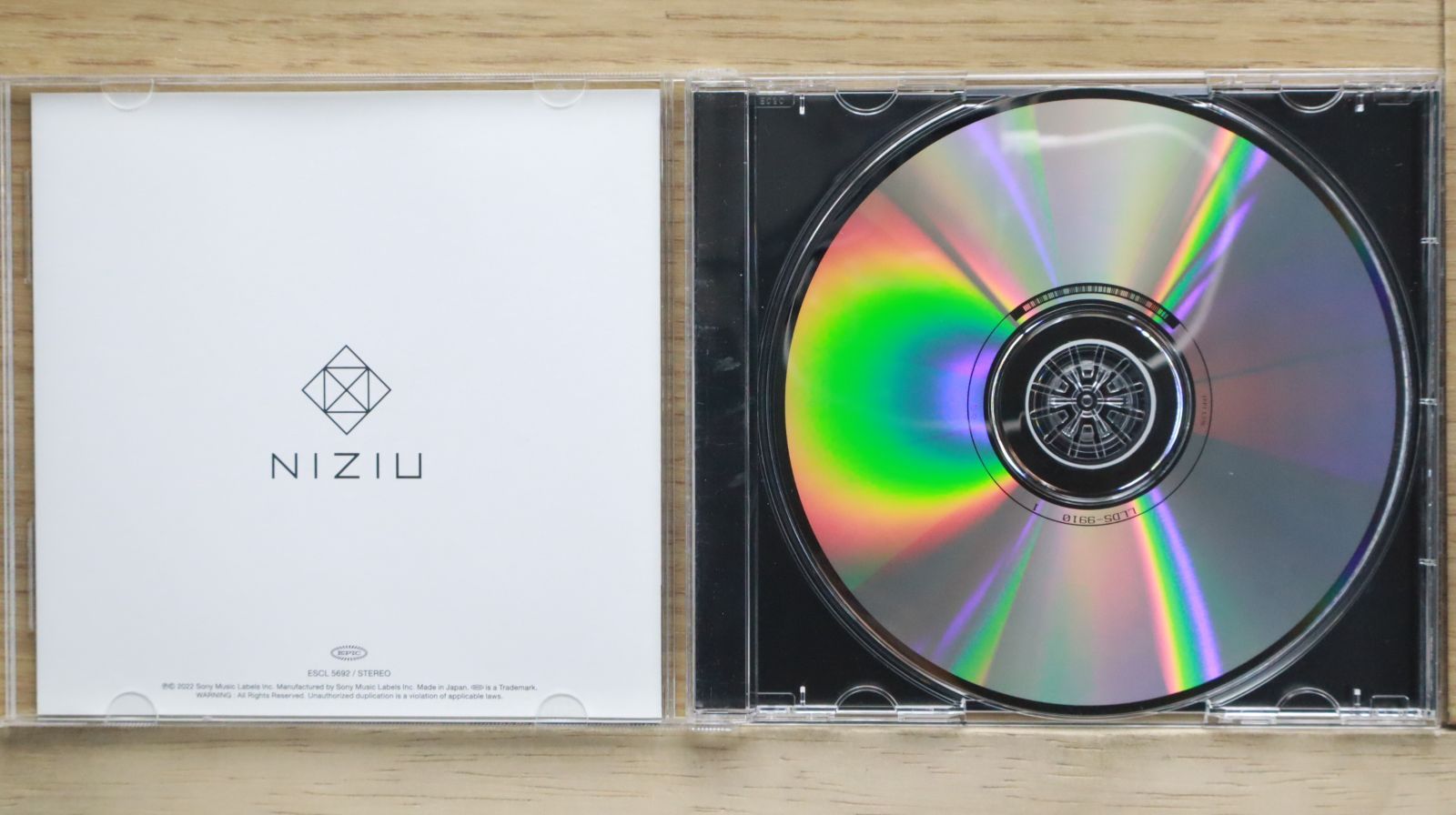 国内盤CD☆ニジュー/NiziU□ CLAP CLAP (通常盤) 【ESCL5692
