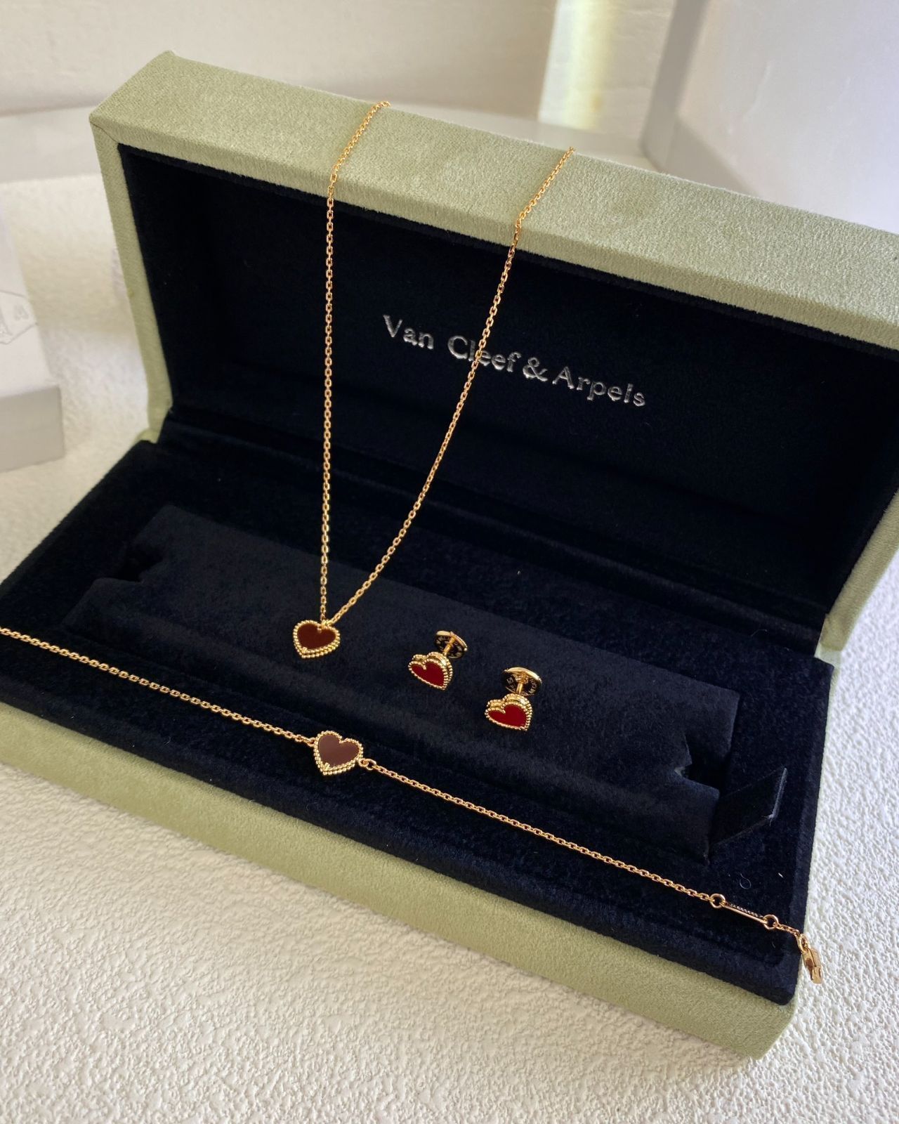 Van Cleef - Arpels ヴァン クリーフ＆アーペル VCA レッド ピーチ ハート モデル ネックレス｜ ｜