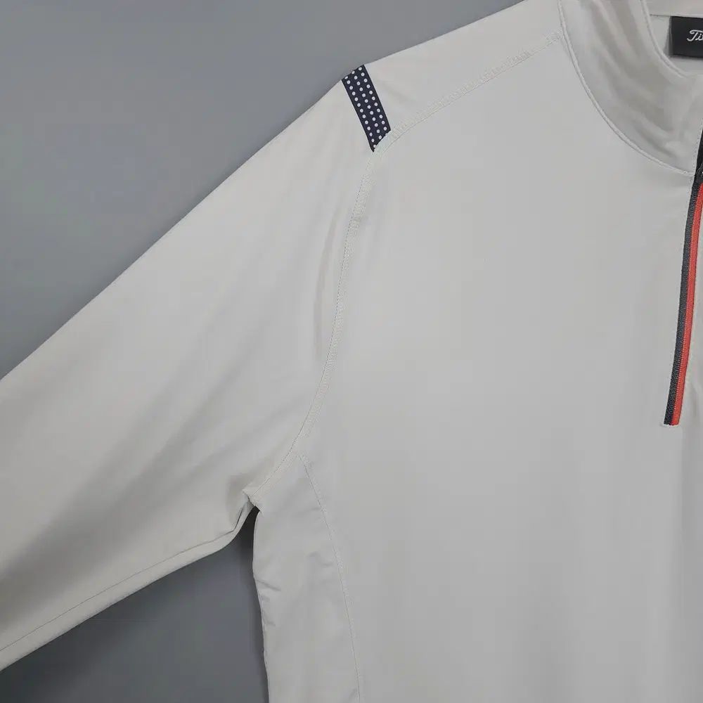 長袖Tシャツ