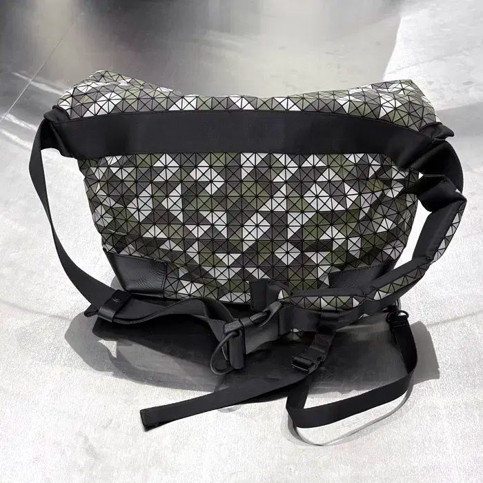 BAO BAO ISSEY MIYAKE ショルダー/メッセンジャーバッグ BAO BAO ISSEY MIYAKE☆SADDLE BAG (BAOBAO ISSEY MIYAKE