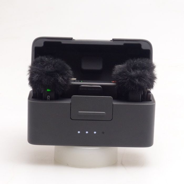 DJI Mic Mini 2TX+1RX 充電ケース付き 中古美品 DJI Mic Mini (2TX+1RX+Charging Case) Mini Wireless
