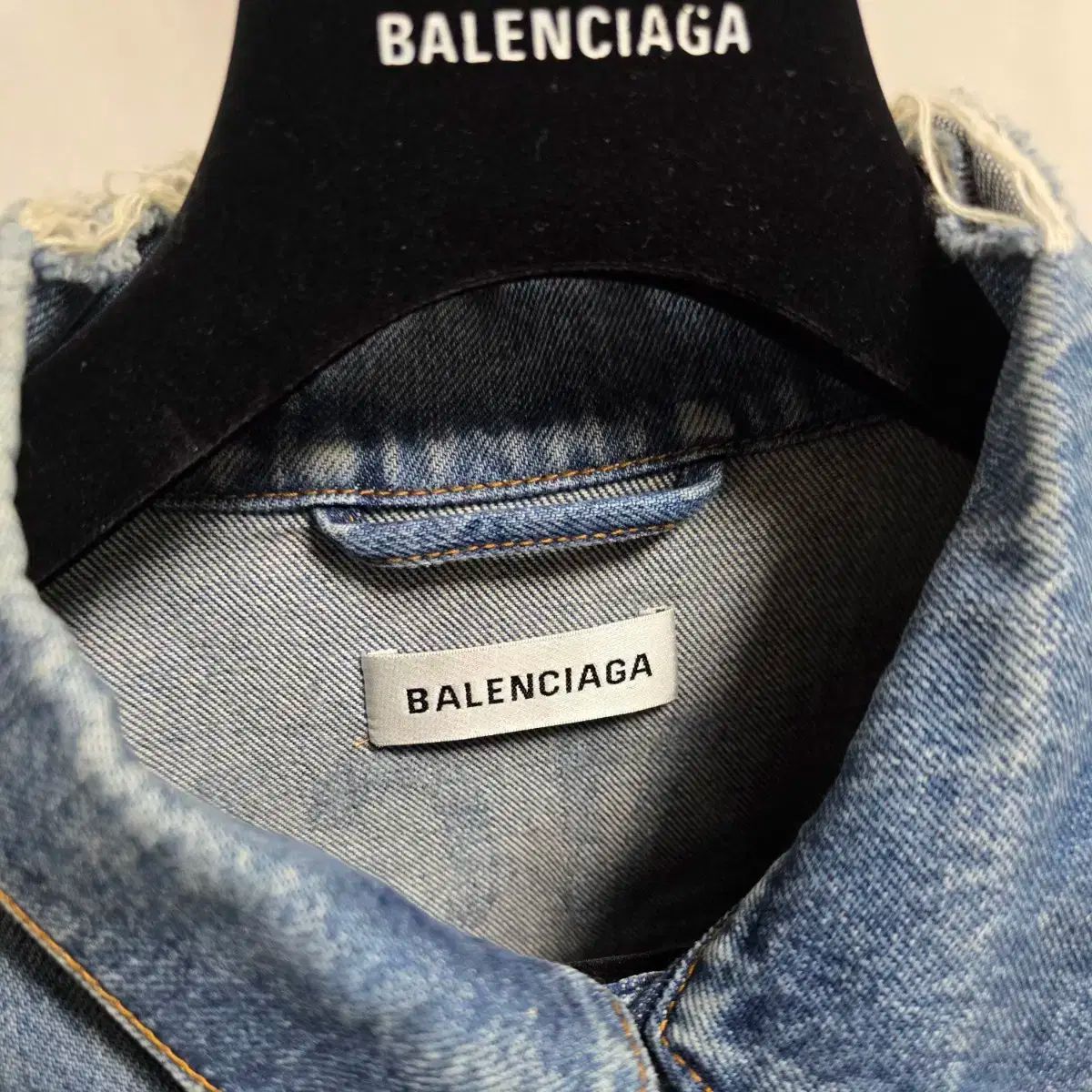 雷市場（ポンジャン）商品韓国直送】 40 BALENCIAGA(バレンシアガ) バックロゴ デニム ジャケット サイズ 105 出品 - メルカリ