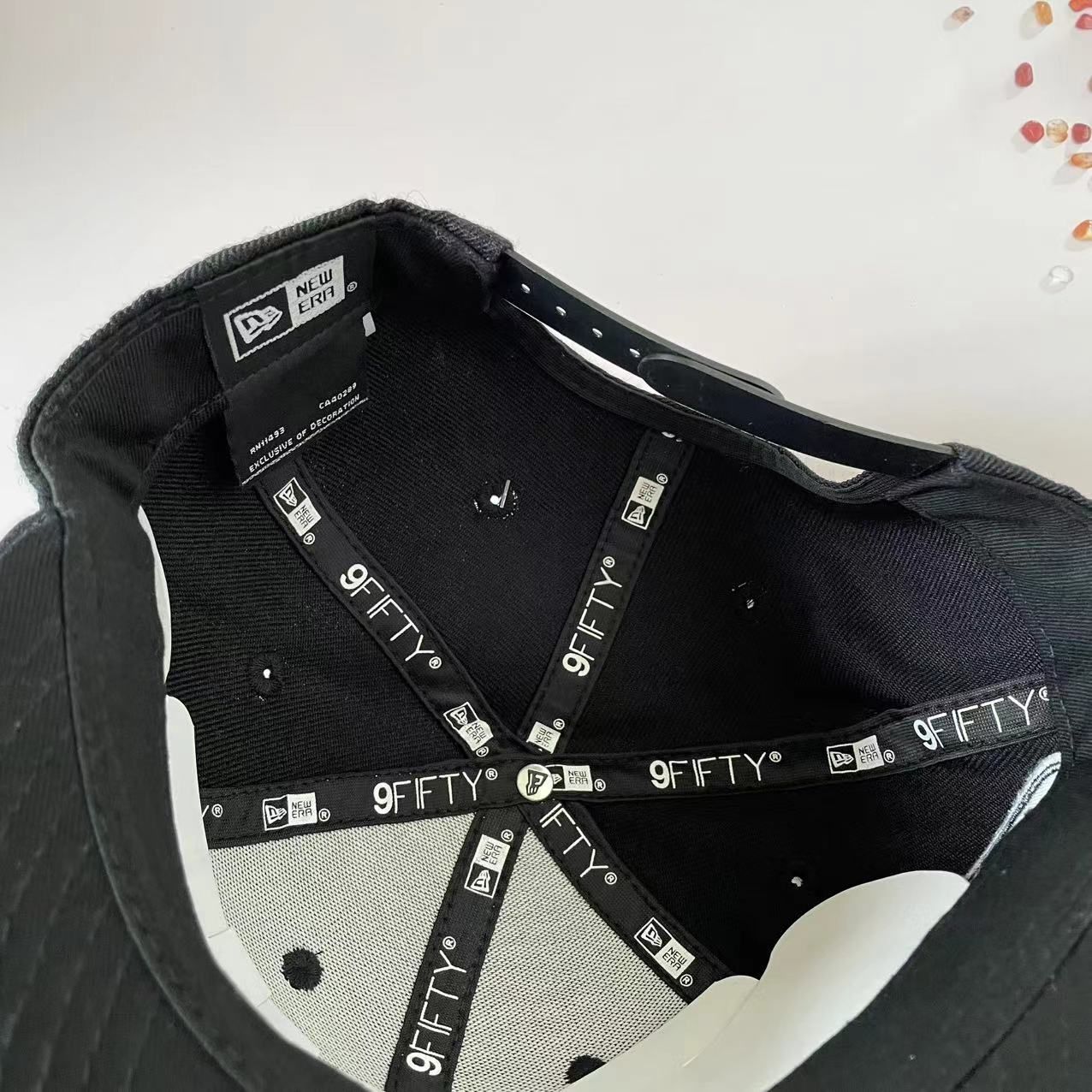 黒い帽子 ah murderz × NEW ERA The eyesキャップ AH MURDERZ × NEWERA The eyes - メルカリ