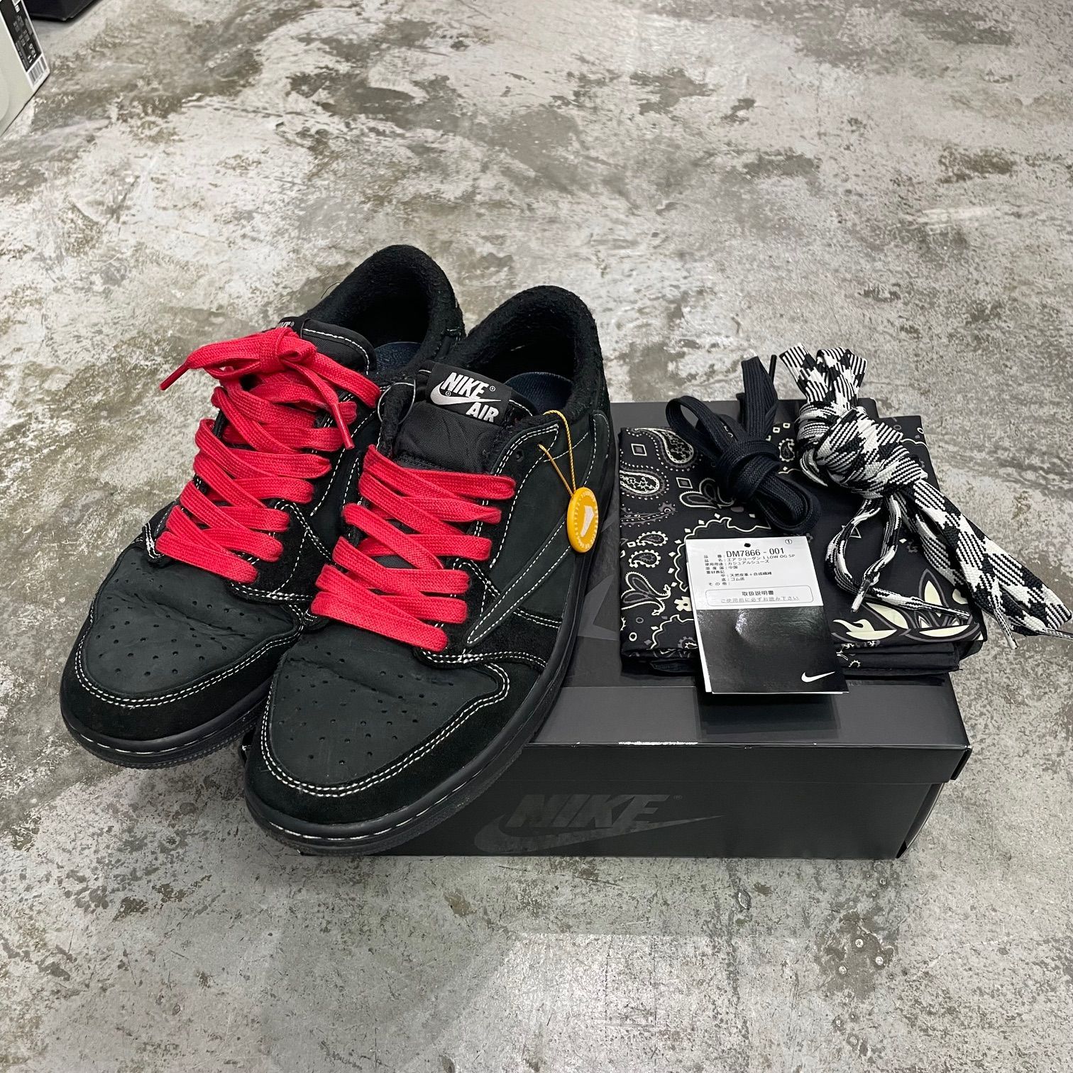 国内正規 Travis Scott Nike Air Jordan 1 Low OG SP Black