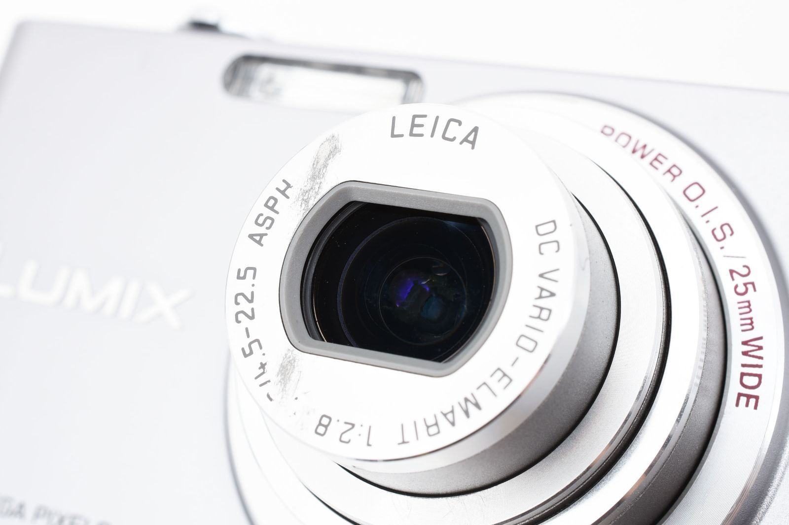 パナソニック Panasonic Lumix DMC-FX60(シルバ－）E1695 パナソニック Panasonic Lumix DMC-FX60(シルバ－）E1695 - メルカリ
