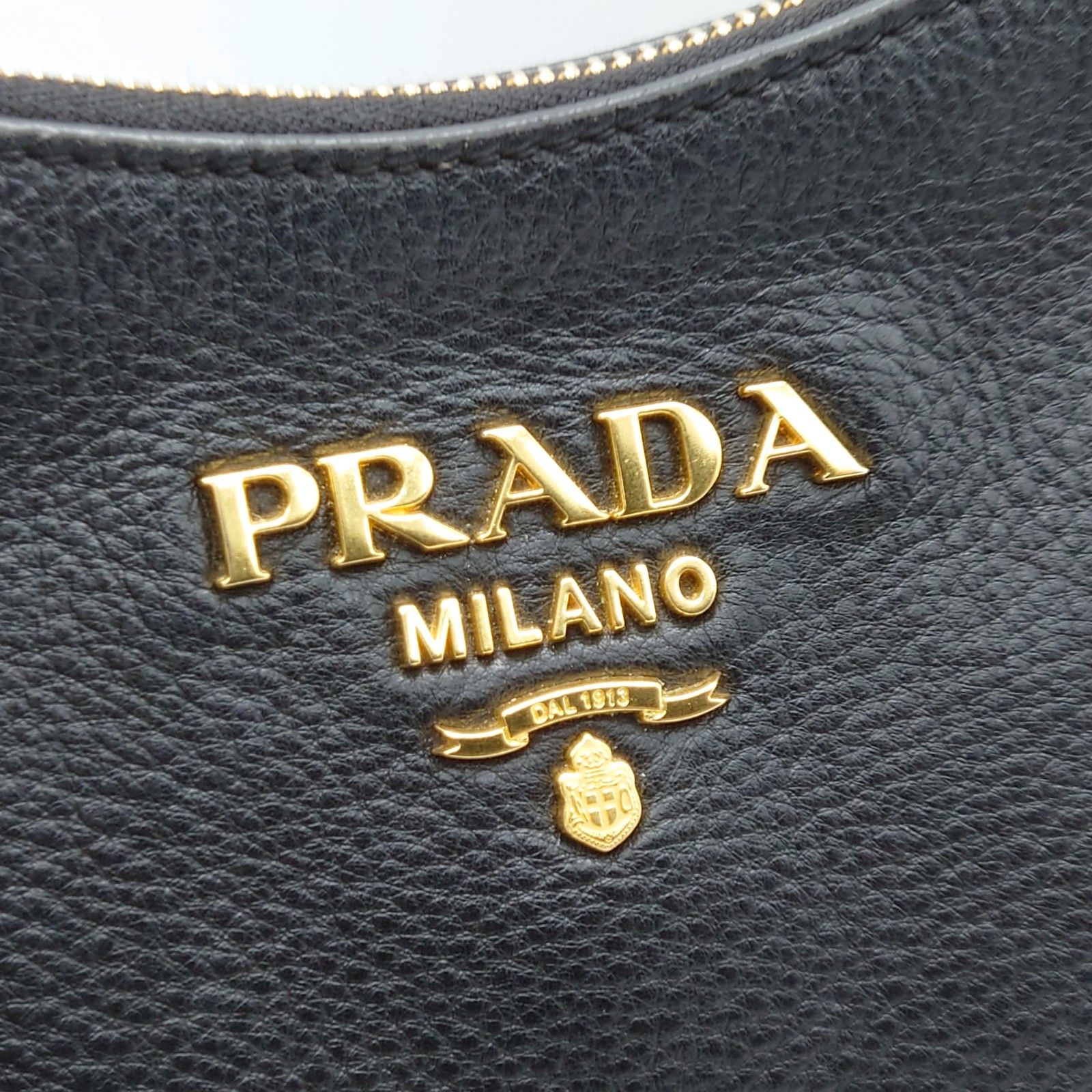 PRADA ショルダーバッグ レザー ブラック 1BC052