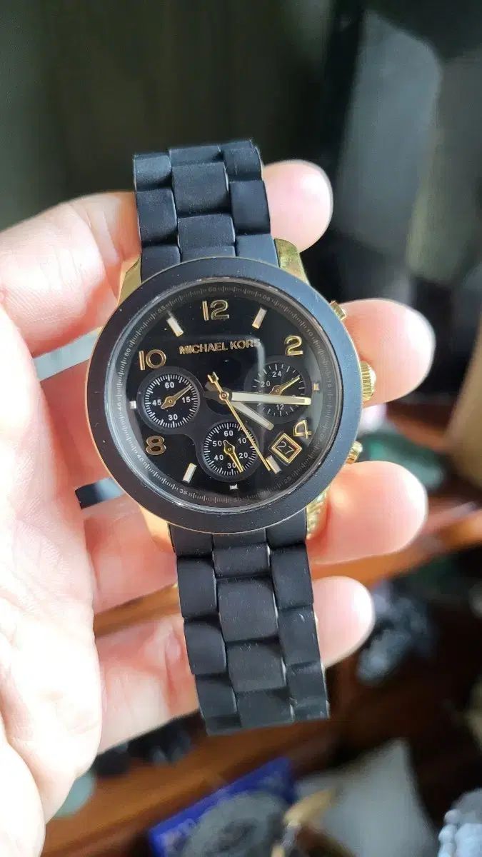 MICHAEL KORS マイケル コース ブラック - ゴールド ウレタン 時計