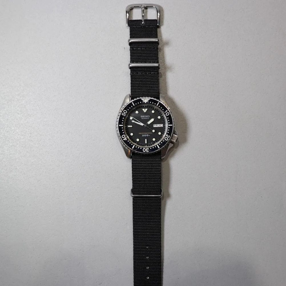 1980年代製】SEIKO DIVER PROFESSIONAL 200M QUARTZ Ref.6458-6020