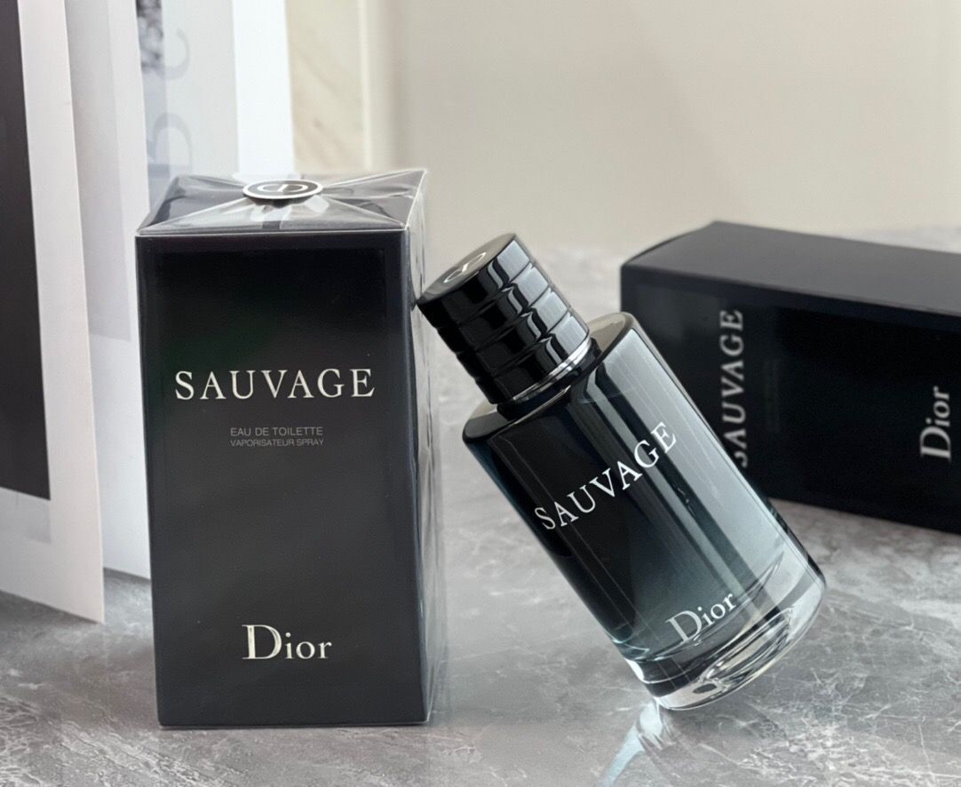 新品 即納 ディオール ソヴァージュ オードトワレ Dior SAUVAGE