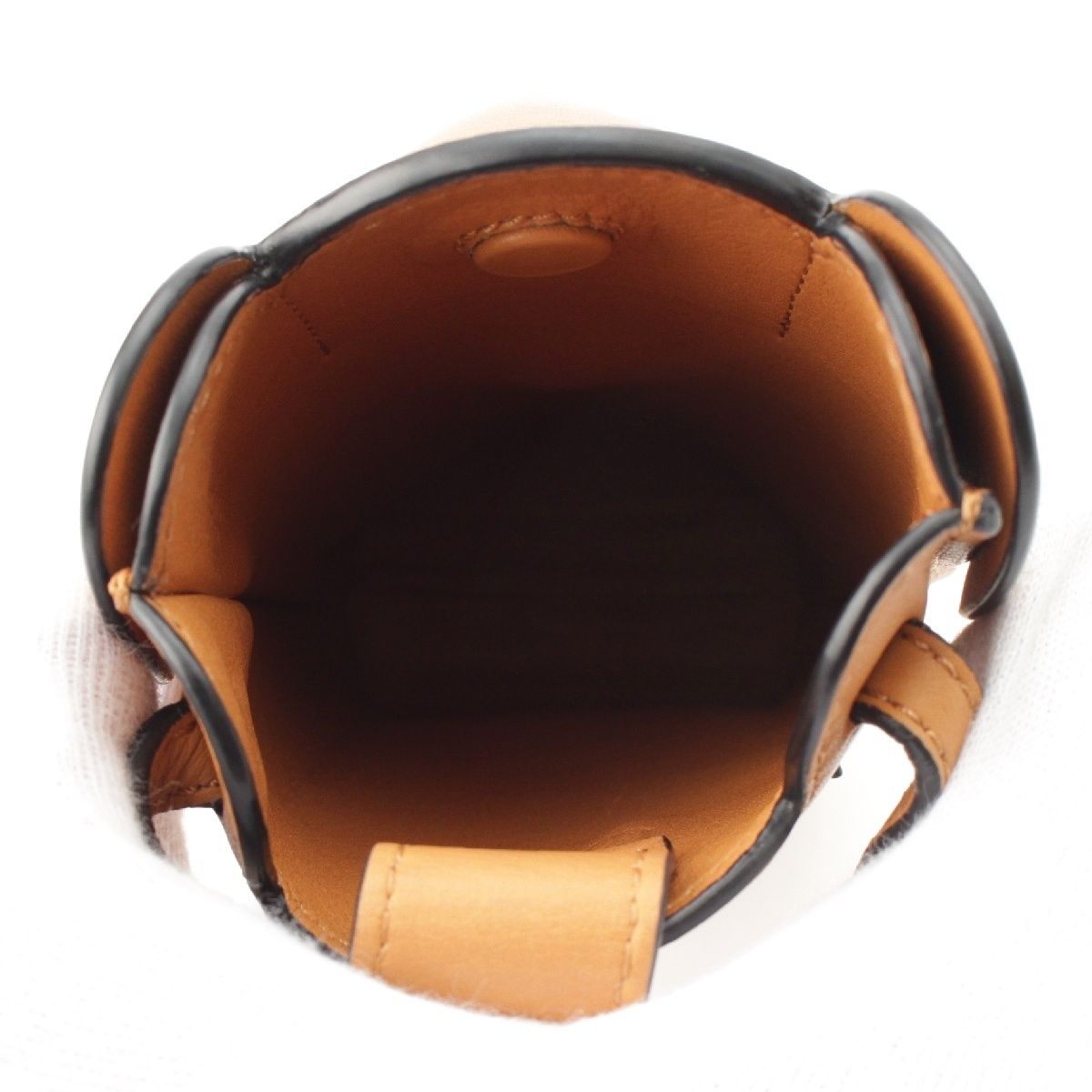 ロエベ レザー エレファント ポケット ショルダーバッグ ブラウン