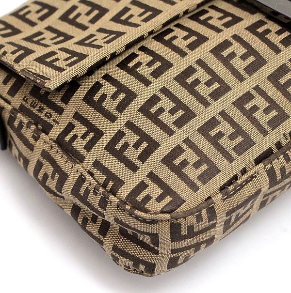 FENDI フェンディ マンマバケット ズッカ柄 ベージュ×ブラウン FENDI フェンディ マンマバケット ズッカ柄 ベージュ×ブラウン