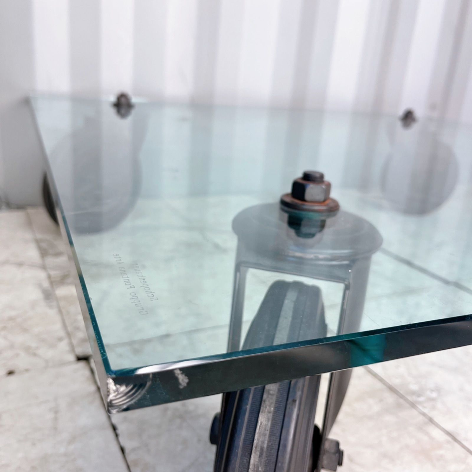 取付無料！カッシーナIXC フォンタナアルテ コンルオーテ 車輪ガラステーブル 取付無料！カッシーナIXC フォンタナアルテ コンルオーテ 車輪