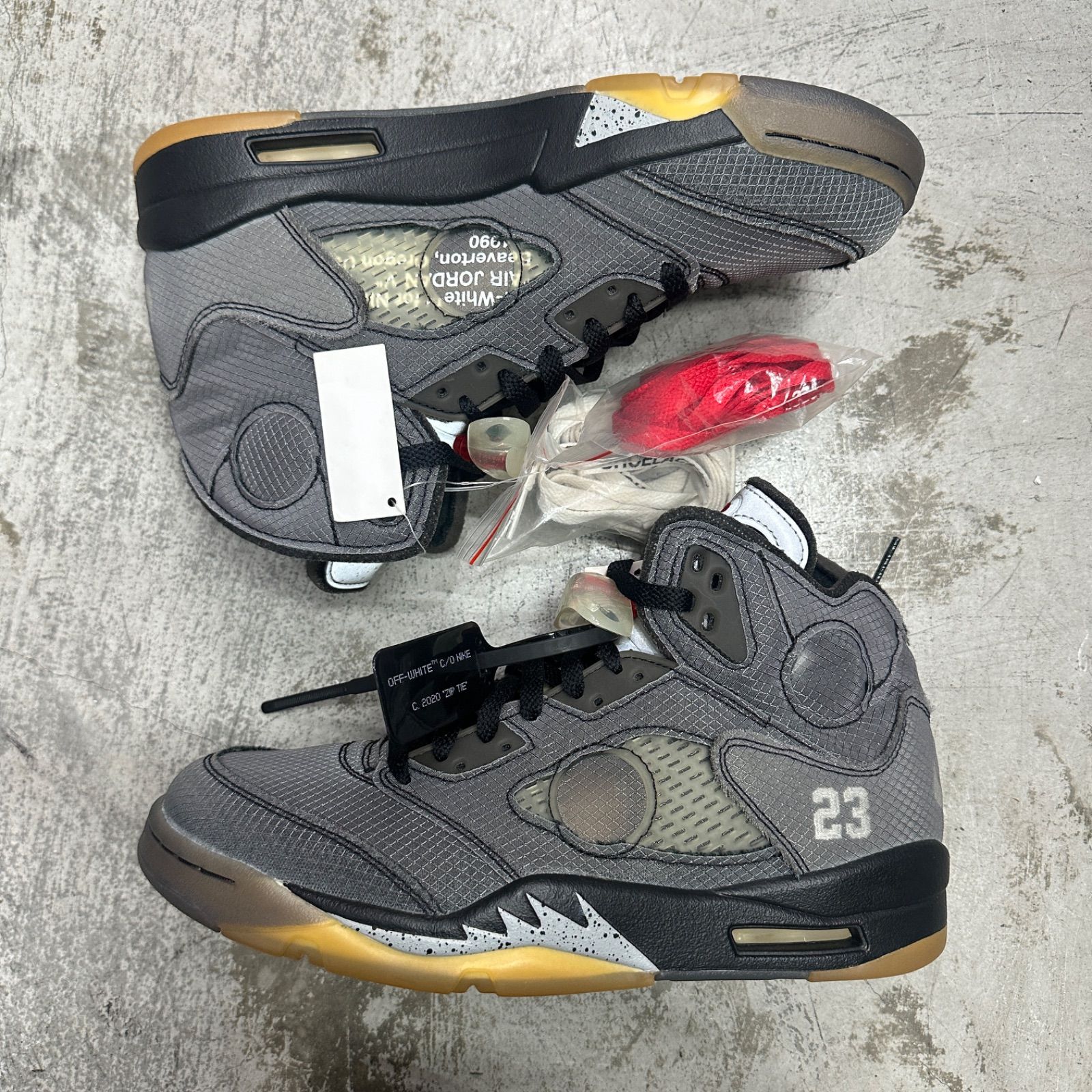 未使用品 Off-White Nike Air Jordan 5 コラボ ジョーダン5 スニーカー 