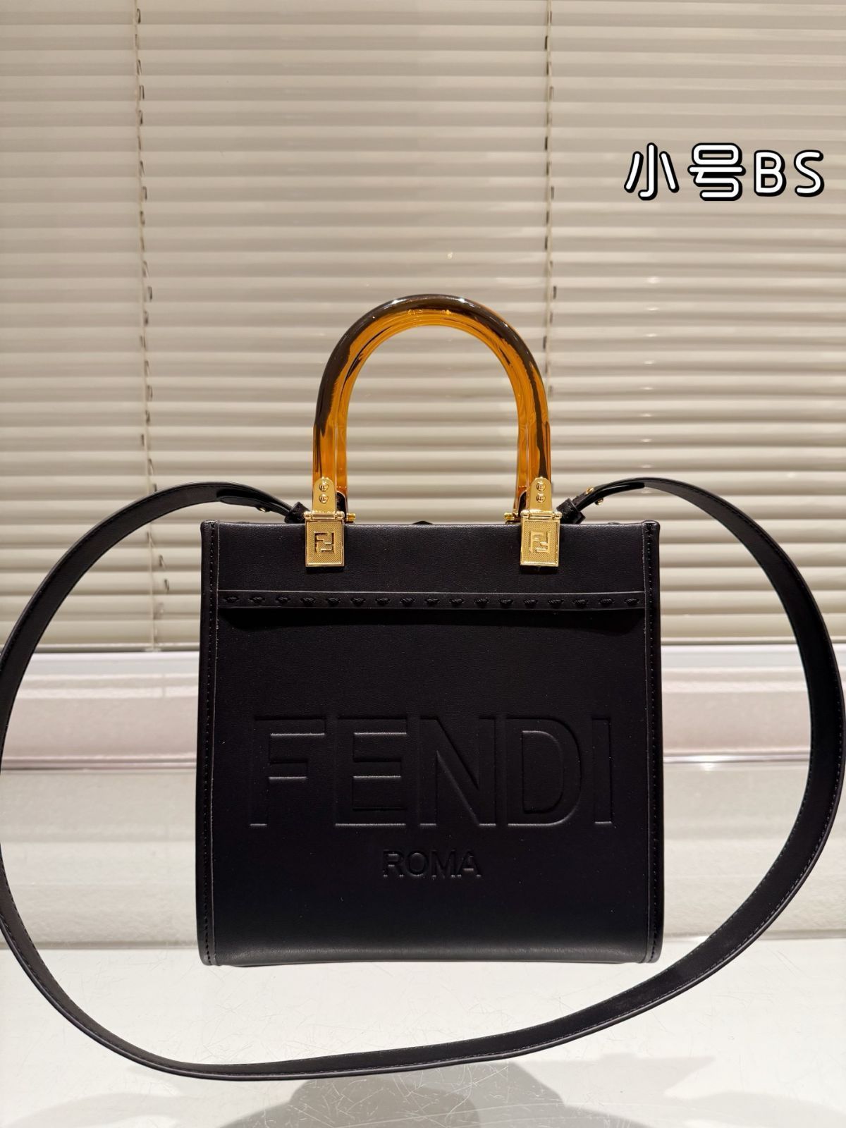 専用とさせて頂きます。m(_ _)m FENDI 7VA390AG0MF19KW_01?wid=2000&