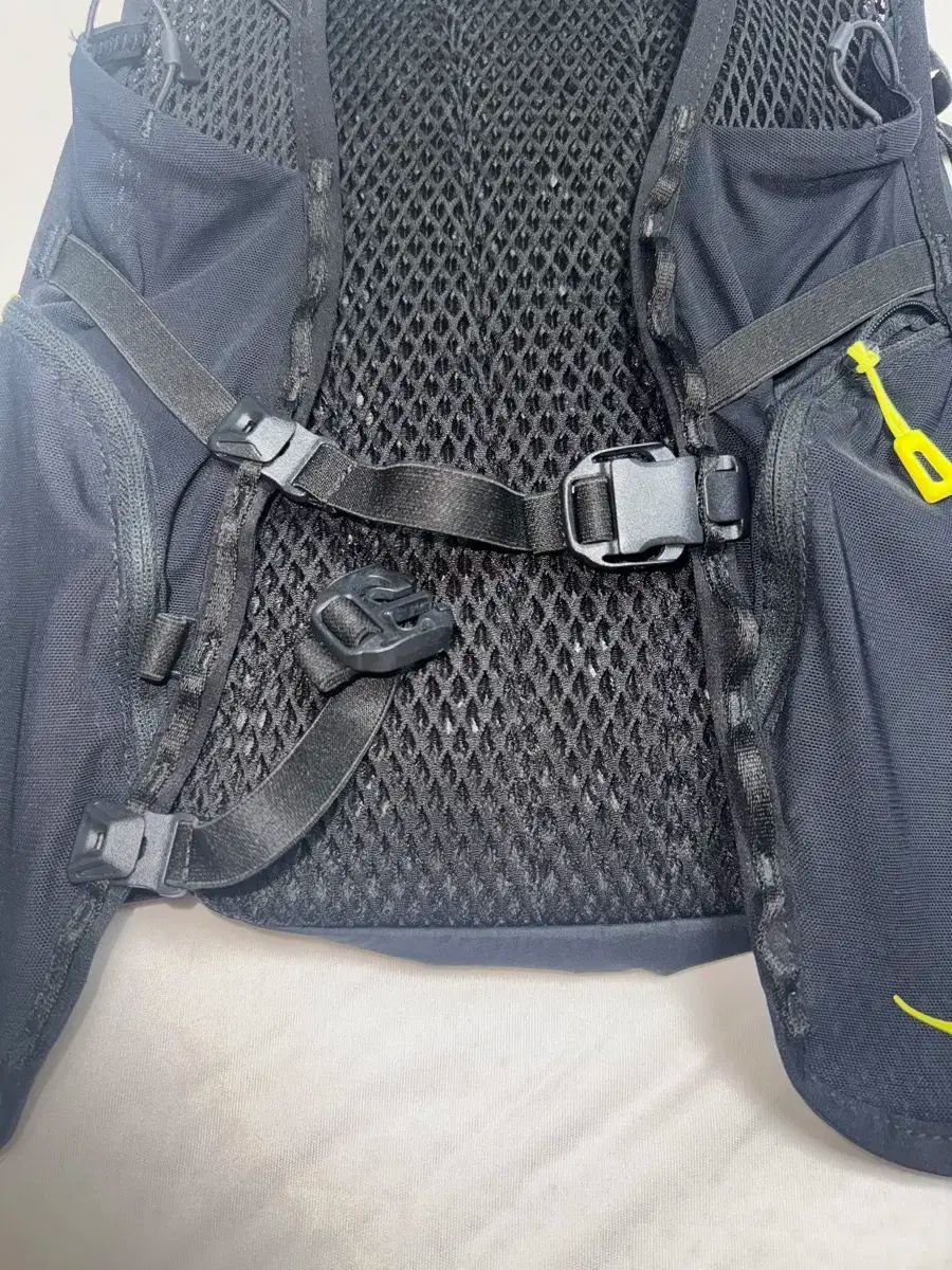 ランニングバックパック 13L