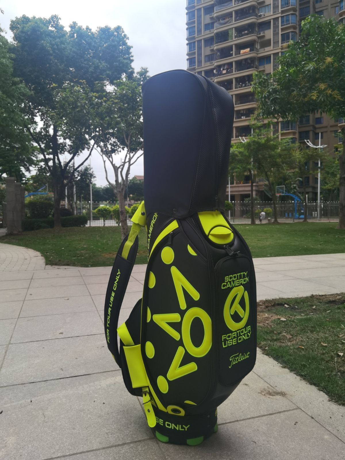 Oasis 名盤3枚セット CD オアシス、限定版ボックスセット『Complete